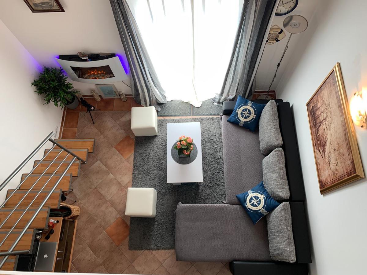 נובליה Apartments Mat מראה חיצוני תמונה